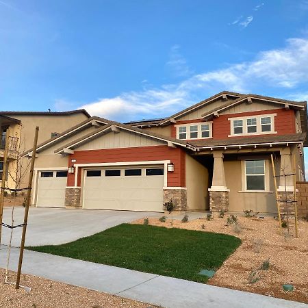 Private Lux Apartment In A New Community Fontana Exterior foto