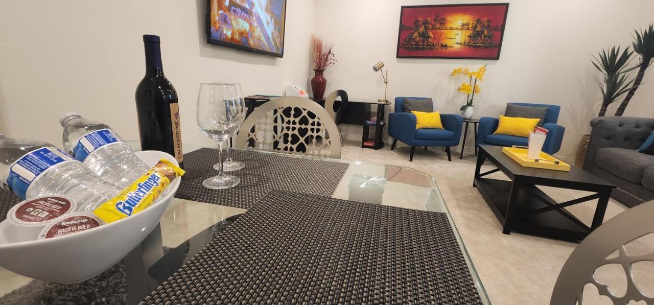 Private Lux Apartment In A New Community Fontana Exterior foto